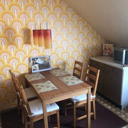 Ironico Homestay 4 Schlafzimmer Ferienwohnung 100 M2 Nahe Bostalsee Eisen  Exterior foto