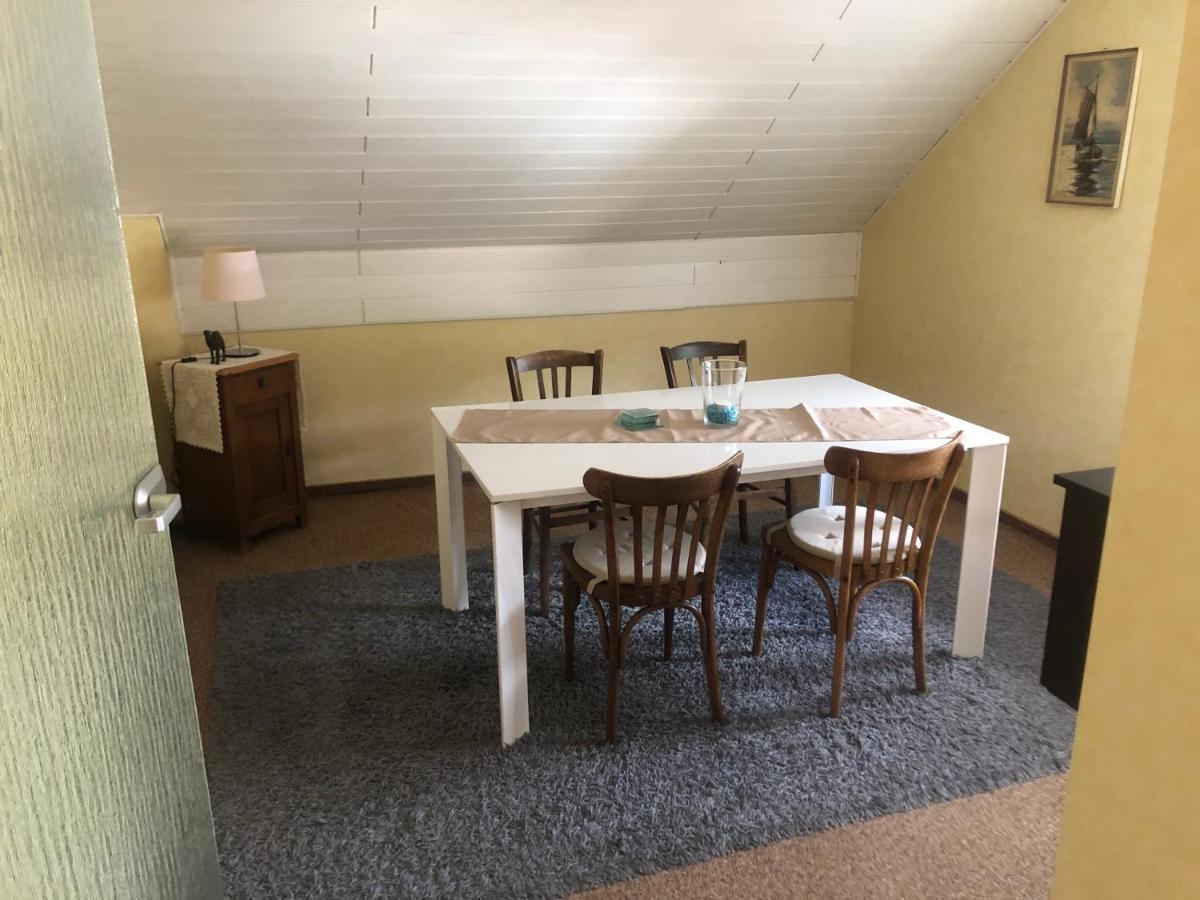 Ironico Homestay 4 Schlafzimmer Ferienwohnung 100 M2 Nahe Bostalsee Eisen  Exterior foto